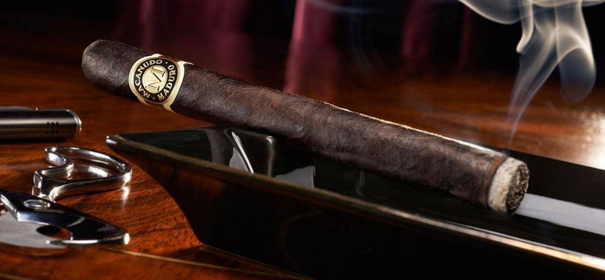 12 Best Maduro Cigars Top Rated Selections for Luxury Smoke